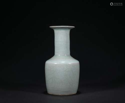 A officer glazed vase,Qing dynasty