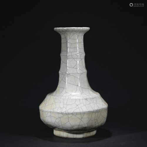 A officer glazed vase,Qing dynasty