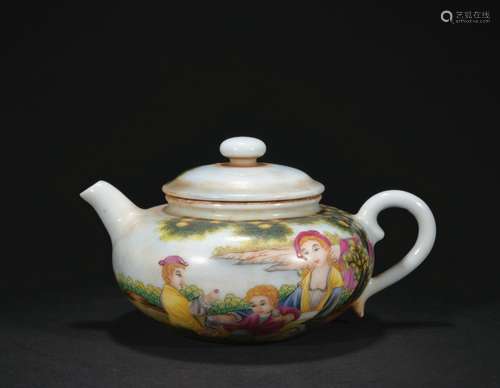 A famille-rose 'figure and poems' teapot,Qing dynasty