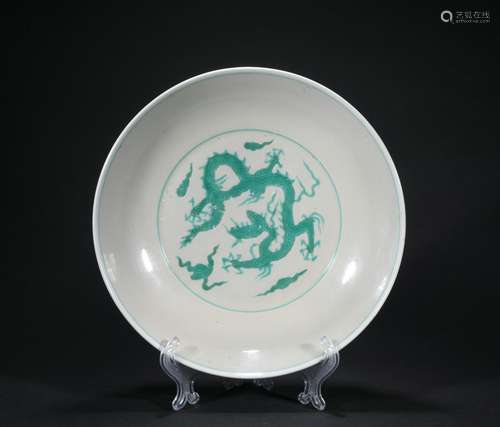 A green glaze plate,Ming dynasty