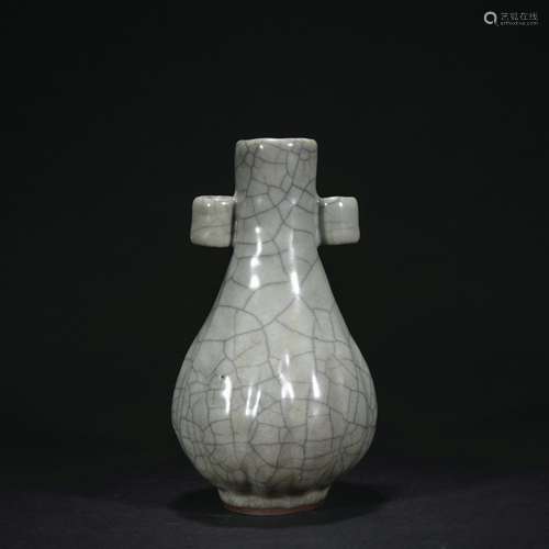 A officer glazed bottle,Qing dynasty