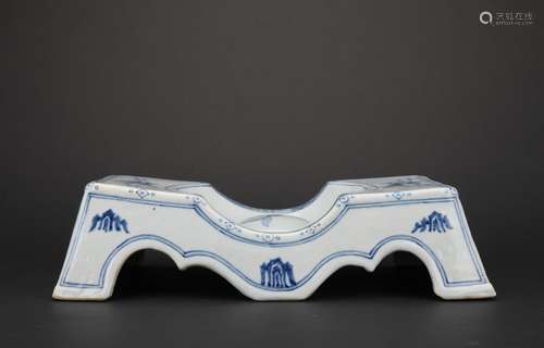 A blue and white 'beast' pillow,Ming dynasty