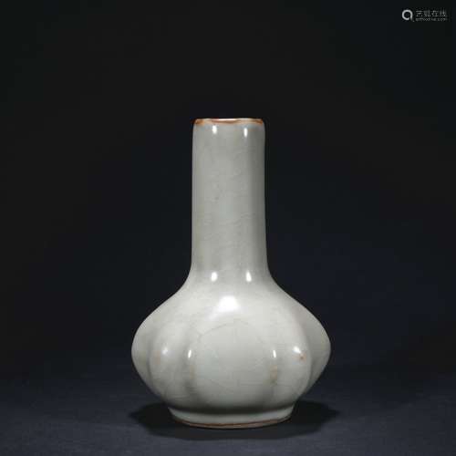 A officer glazed vase,Ming dynasty