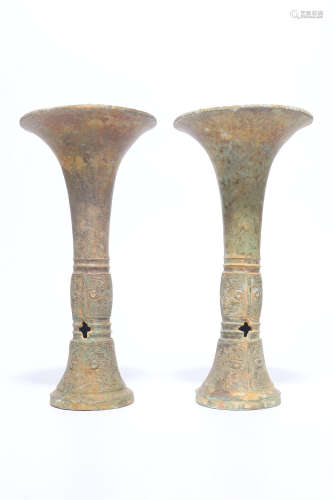 a pair of chinese bronze vessels,the shang and zhou dynasty
