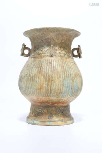 a chinese bronze vessel,the west han dynasty