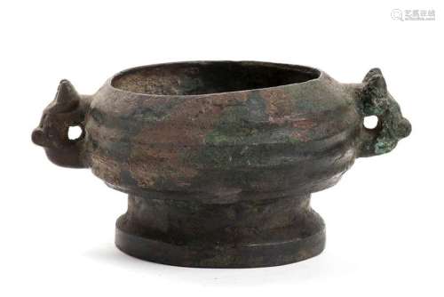 A RITUAL BRONZE VESSEL, GUI Cina, Western Zhou dyn…