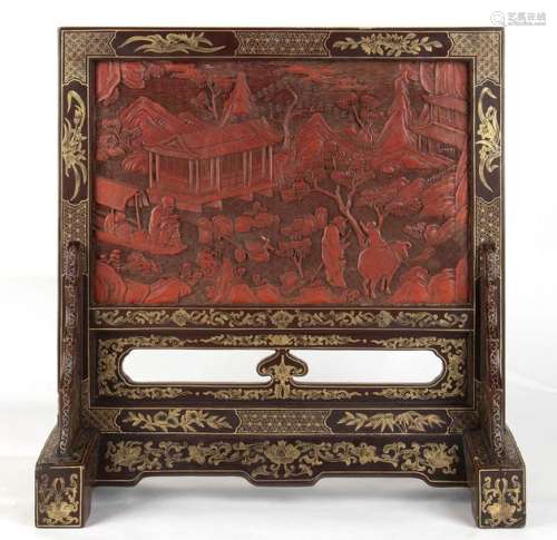 A LACQUERED, GILT AND CARVED WOOD TABLE SCREEN Chi…