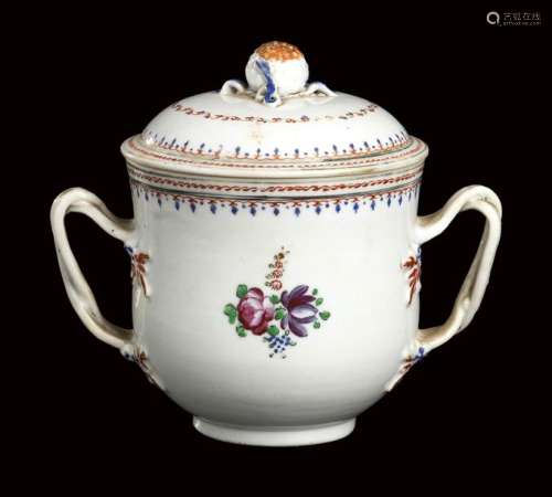A 'FAMILLE ROSE' PORCELAIN SUGAR POT AND COVER Chi…