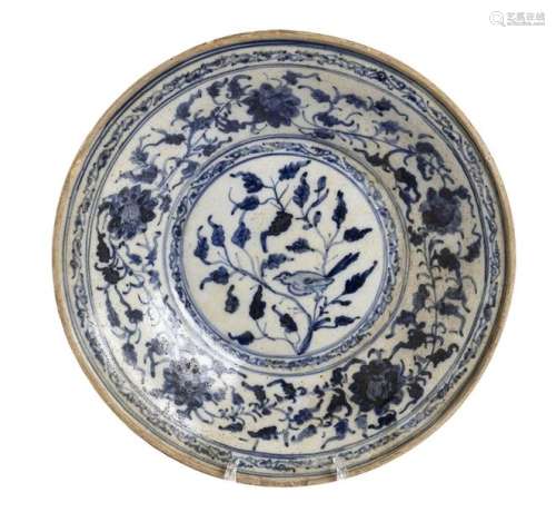 A 'BLUE AND WHITE' CERAMIC DISH Annam, late 15th–e…