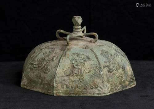 A BRONZE OCTAGONAL COVER Korea, Goryeo dynasty, 12…