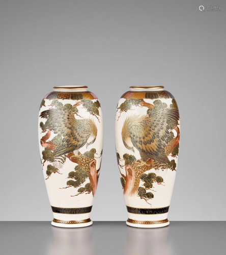 CHOSHUZAN: A FINE PAIR OF SATSUMA VASES WIT…