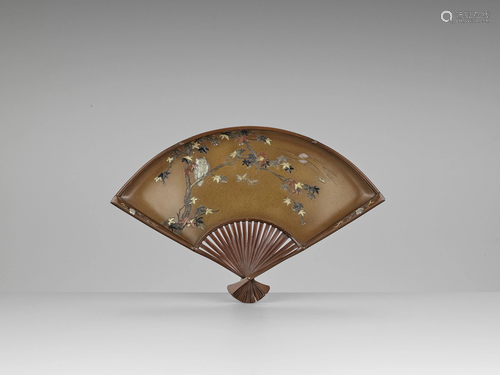 A RARE NOGAWA BRONZE 'FAN' TRAY