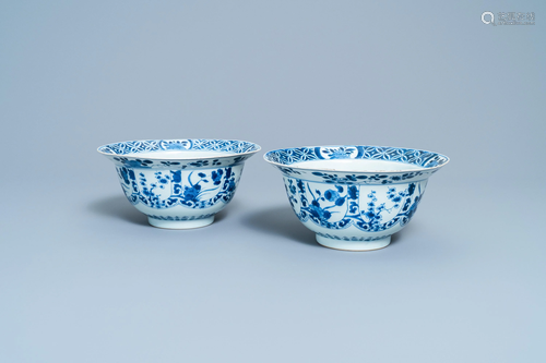 A pair of Chinese blue and white bowls, Kangxi