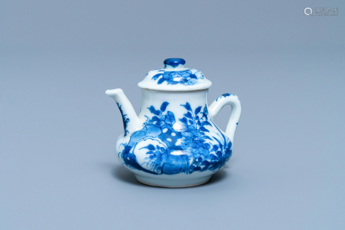 A Chinese blue and white miniature teapot and c…