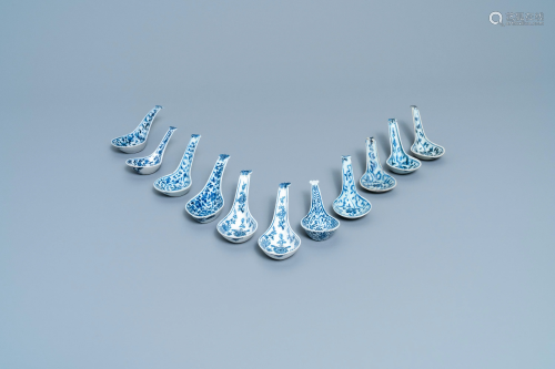 Eleven Chinese blue and white spoons, 19/20th C.
