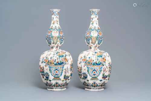 A pair of exceptional large ribbed Dutch Delft cash…