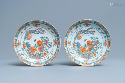 A pair of very fine Dutch Delft chinoiserie famille