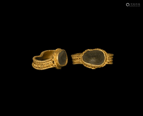'The Palgrave' Roman Gold Ring with Gemstone