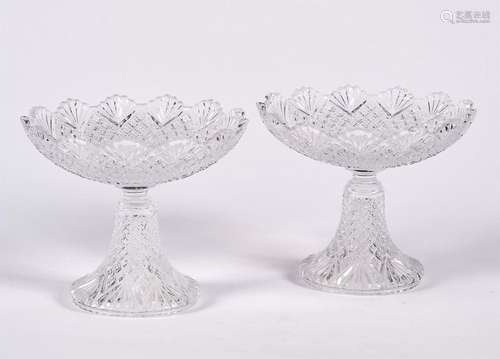 VAL SAINT LAMBERT: Pair of pressed moulded crystal…