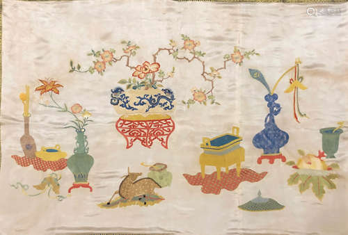 CHINESE SILK PAINTING