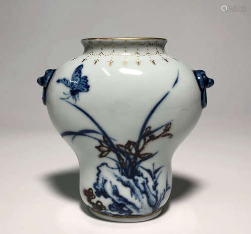 CHINESE BLUE & WHITE VASE