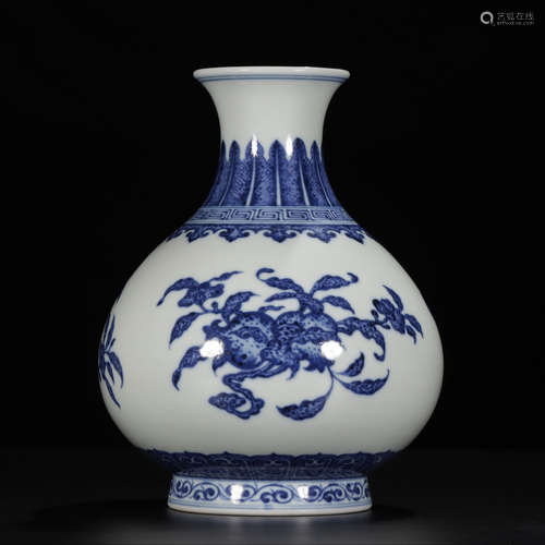 YONGZHENG MARK, CHINESE BLUE & WHITE VASE