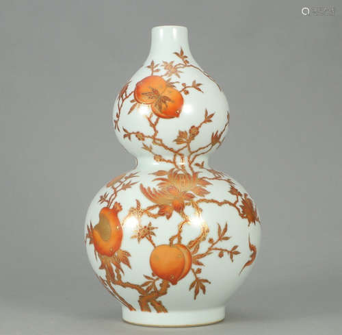 QIANLONG MARK, CHINESE GILT IRON-RED GLAZED GOURD VASE