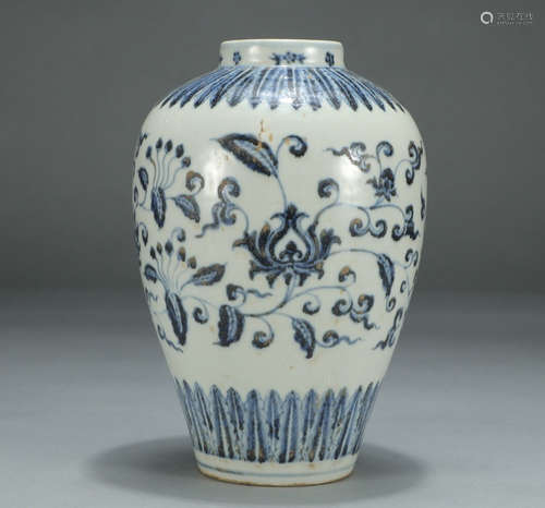 XUANDE MARK, CHINESE BLUE & WHITE VASE