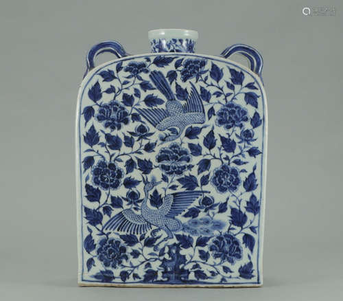 CHINESE BLUE & WHITE POT