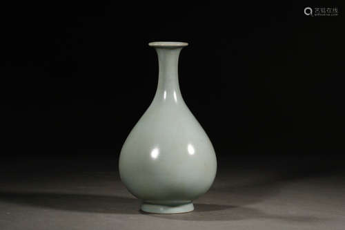 CHINESE RU KILN VASE