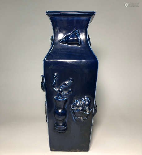 CHINESE JI-BLUE GLAZED VASE