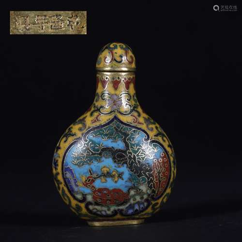 A QING DYNASTY CLOISONNE SNUFF BOTTLE