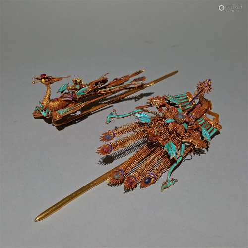 A SET OF QING DYNASTY PURE GOLD DIAN CUI PHOENIX HAIRPIN