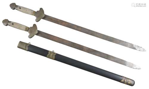 民国样式 素铜装双剑