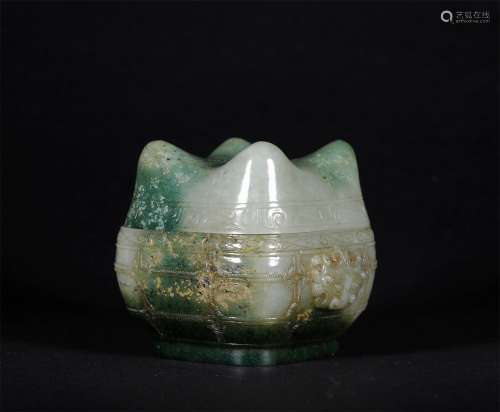 A TANG DYNASTY SQUARE COVERED BOWL