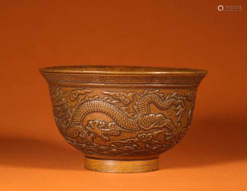 A QING DYNASTY WATER BOWL WITH TWO DRAGONS PLAYING WITH BEADS