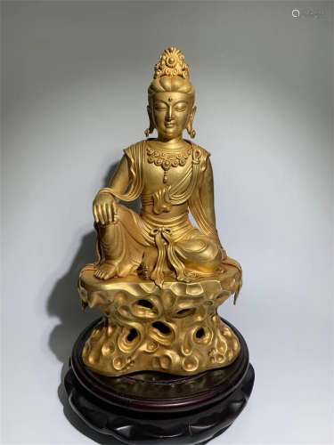 A MING DYNASTY PURE GOLD GUANYIN