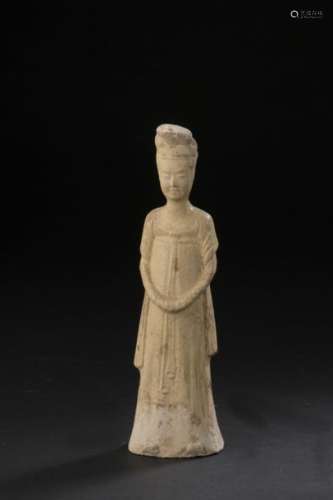Statuette of a lady of the court in terracotta wit…
