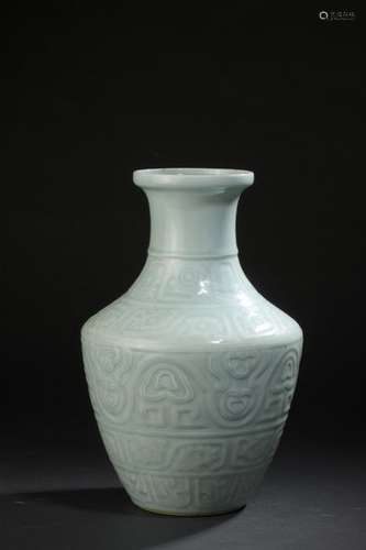 Porcelain vase with celadon glaze China, 20th cent…