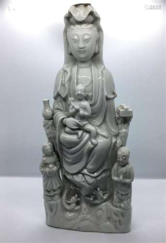 Statuette of Guanyin in white Chinese porcelain Ch…