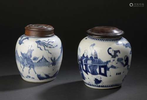 Two blue white porcelain pots China, 18th and 19th…