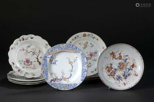 Set of nine porcelain plates rose family and Chine…