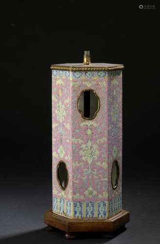 Polychrome porcelain vase China, early 20th centur…