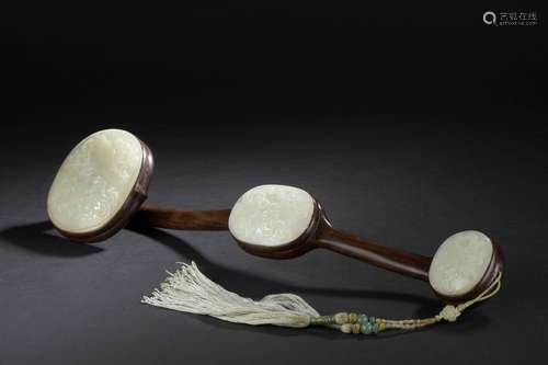 Ruyi sceptre in hard stone and wood China, early 2…