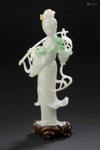 Statuette of a woman in jadeite China, 20th centur…