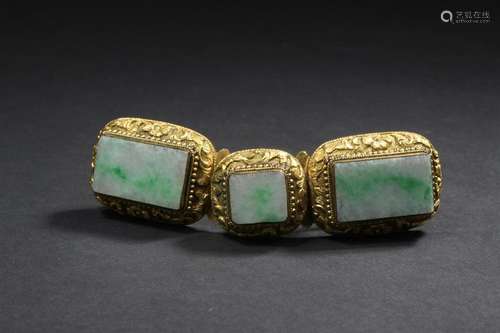 Belt buckle in jadeite and gilt bronze China, Guan…