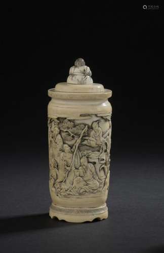 Covered ivory pot China, late 19th century Cylindr…