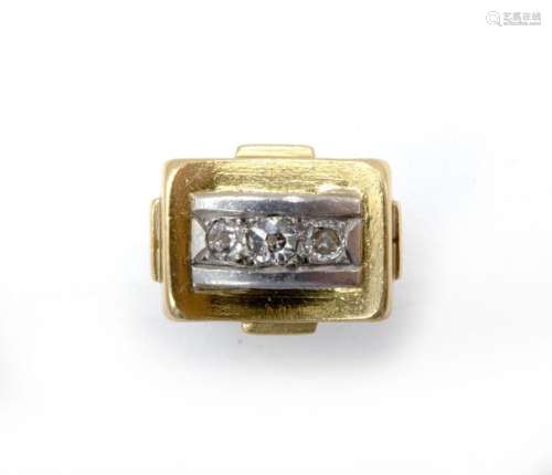 BAGUE CHEVALIERE en or jaune 18K et platine retena…