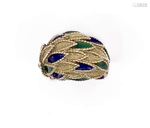 BAGUE en or jaune 18K présentant des plumes avec d…