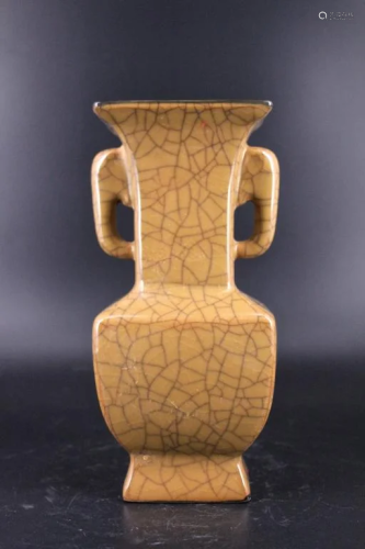 Song Porcelain Geyao Crackle Vase